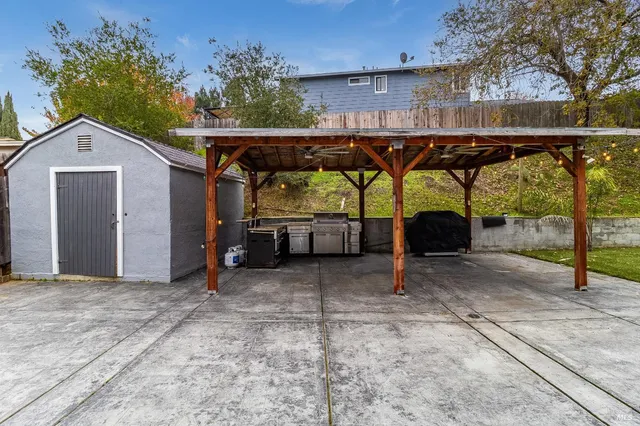 $810,000 | 257 Valley Oak Lane, Vallejo, CA 94591