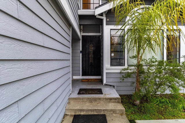 $799,000 | 257 Valley Oak Lane, Vallejo, CA 94591