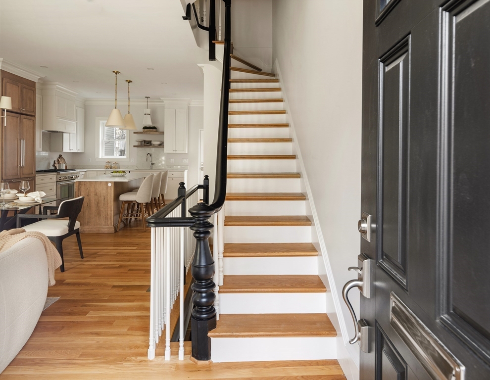 2 Pacific Street Boston, MA 02127 - Photo 3 of 23