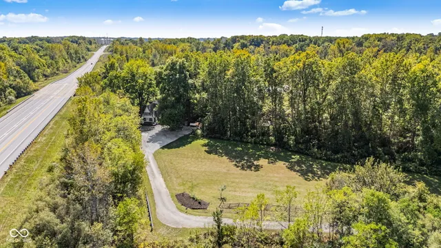 $315,900 | 1503 600 South, Markleville, IN 46056