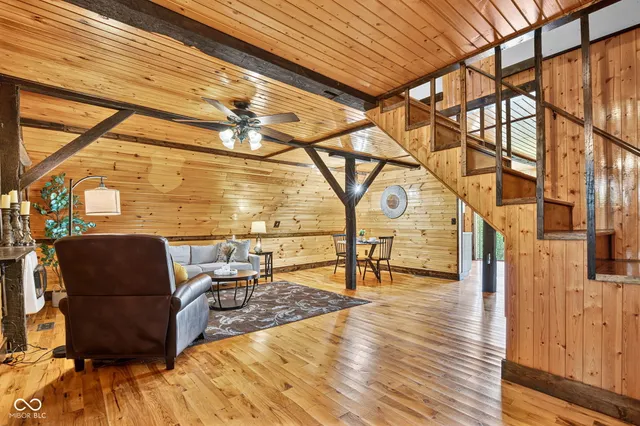 $315,900 | 1503 600 South, Markleville, IN 46056