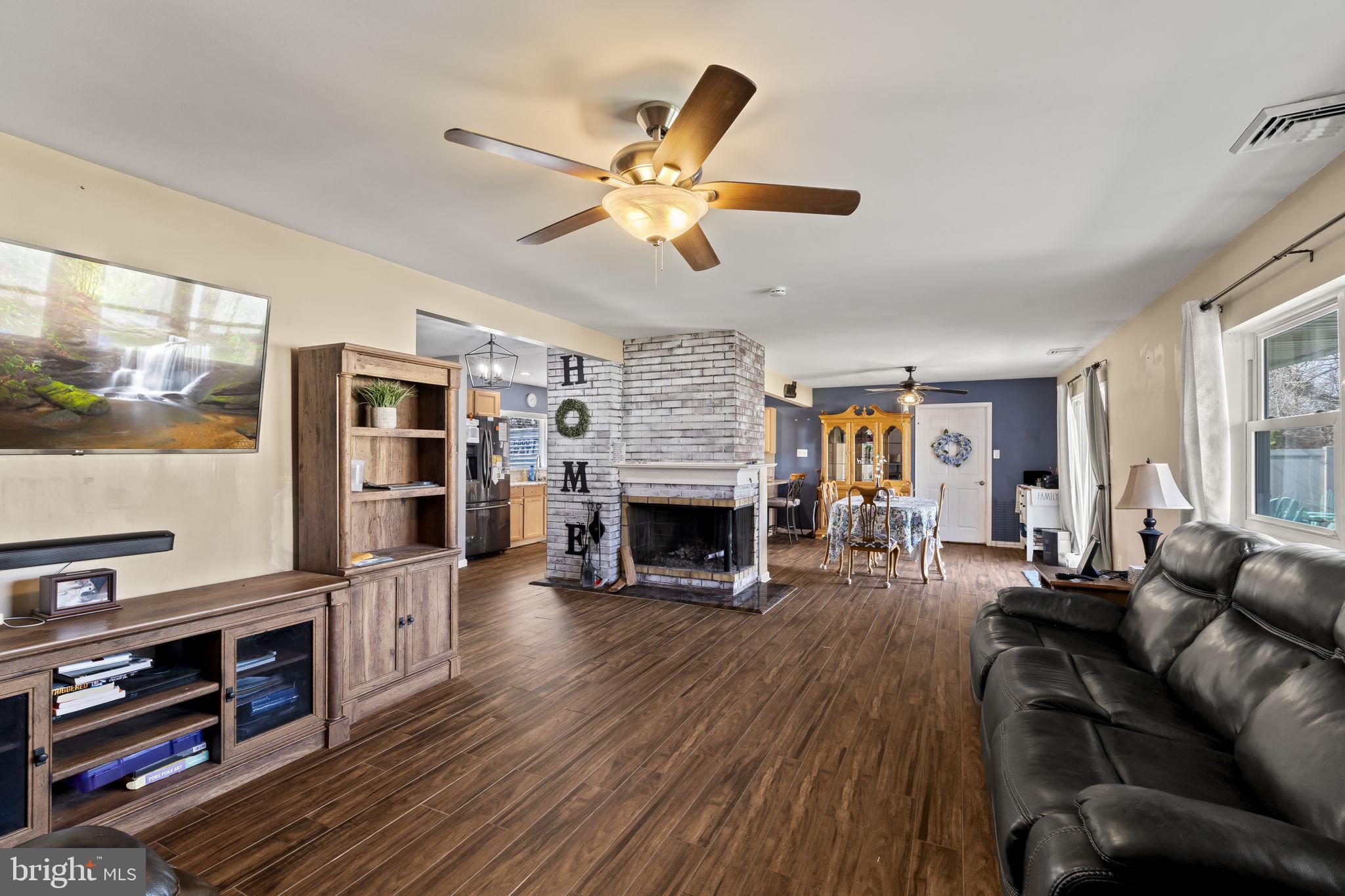 48 Fruitree Road Levittown, PA 19056 - Photo 9 of 41 Gallery Image 9