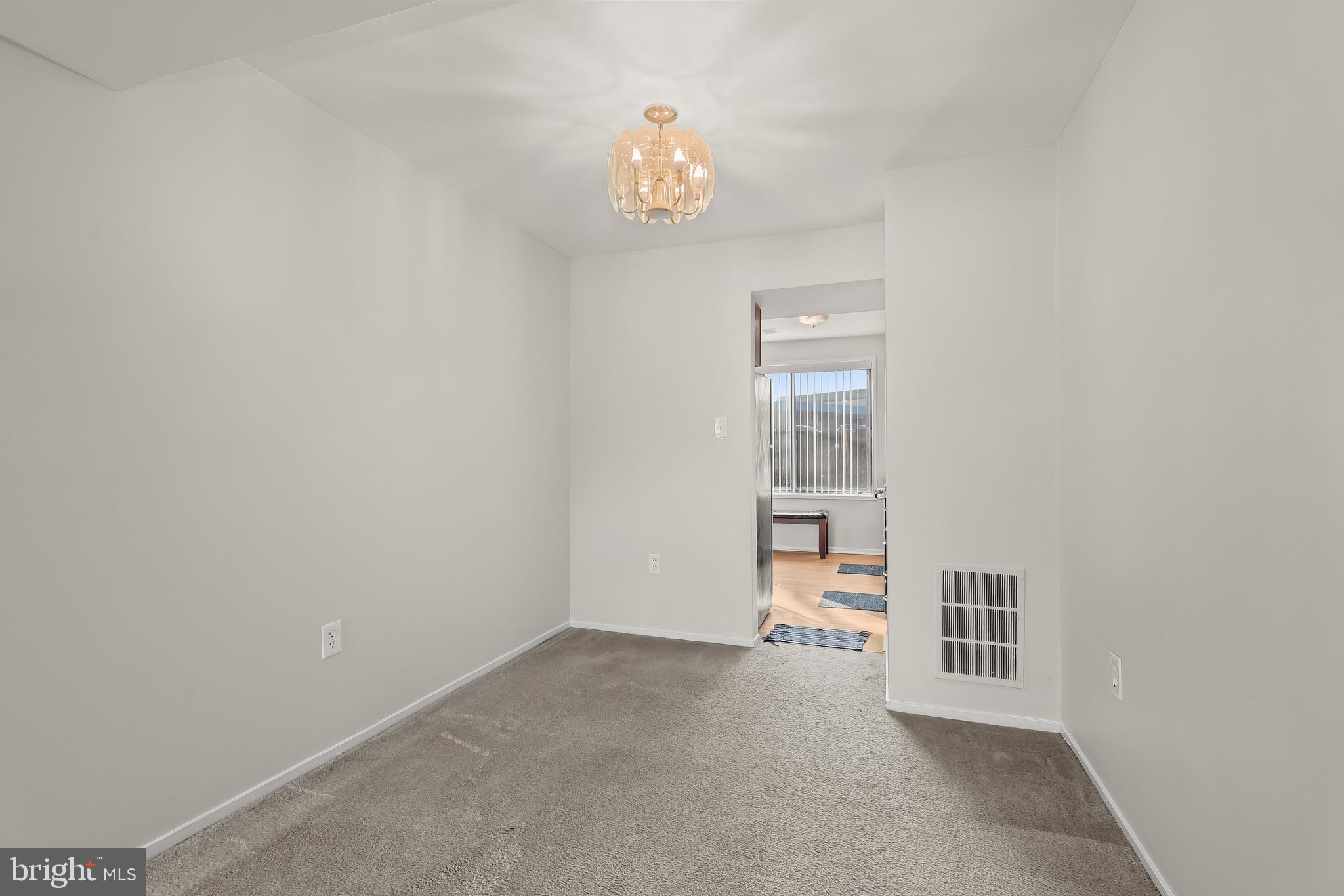 9532 Kilimanjaro Road Columbia, MD 21045 - Photo 8 of 38 Dining Area
