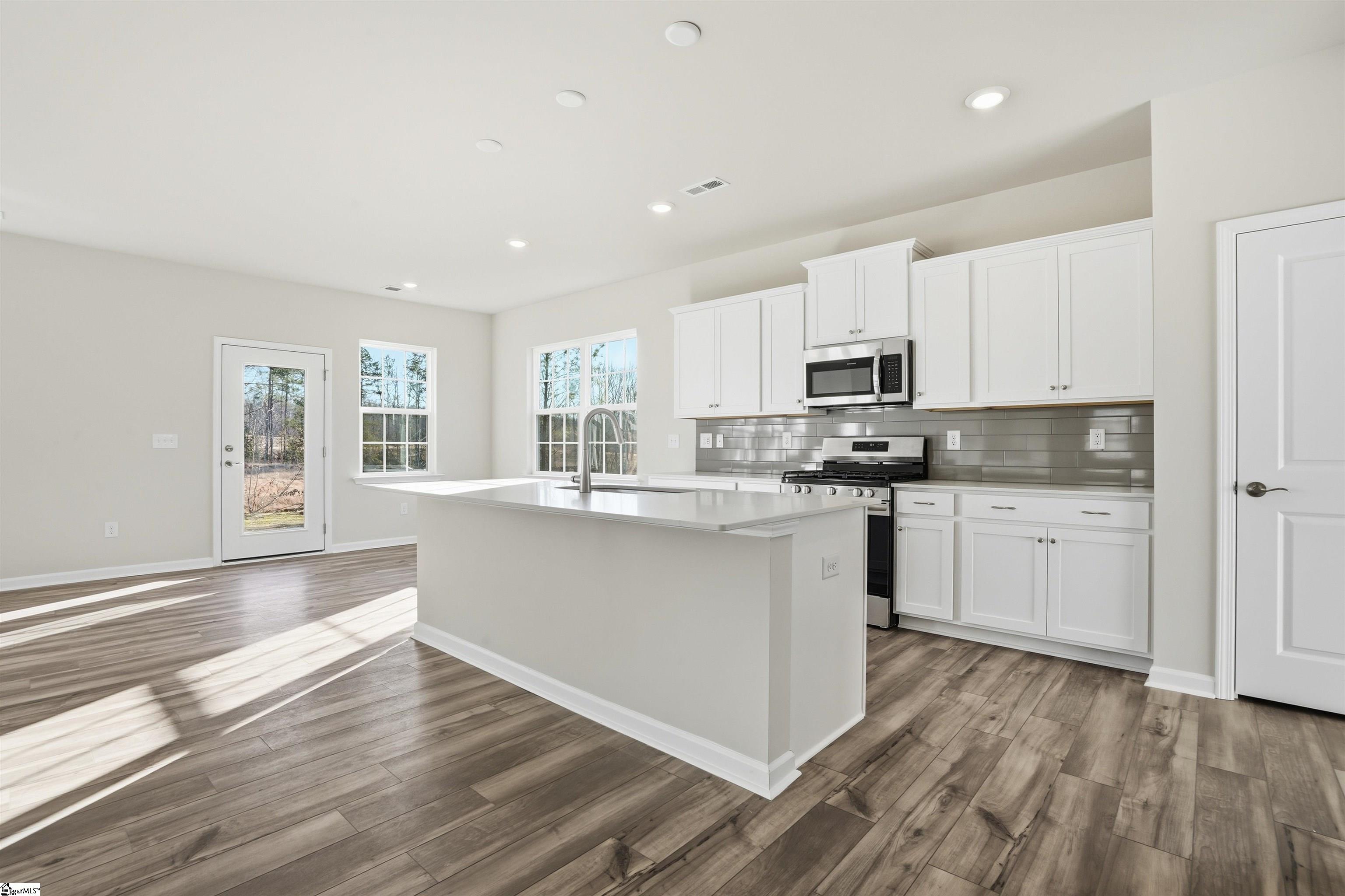 709 Hadley Place, Unit AA 64 Enoree, SC 29335 - Photo 9 of 22