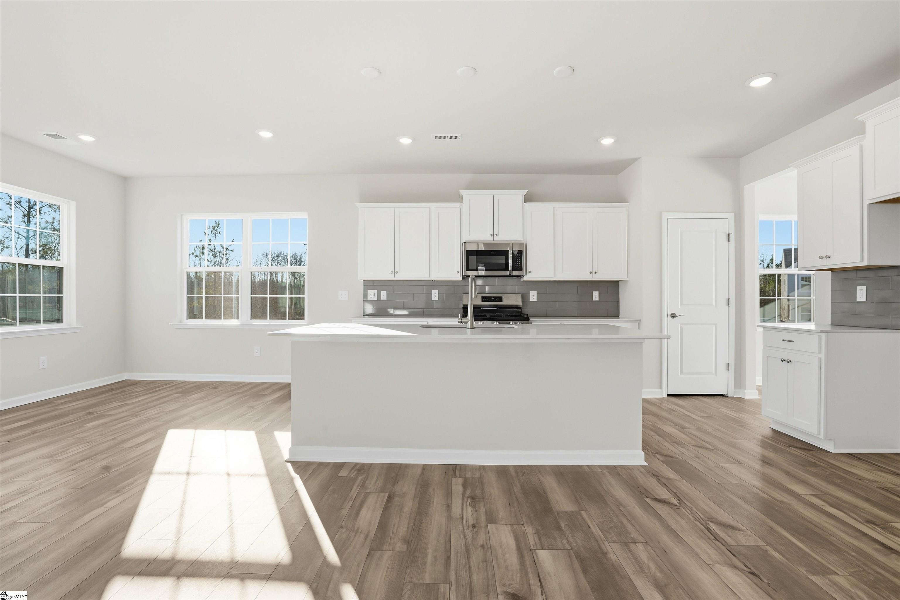 709 Hadley Place, Unit AA 64 Enoree, SC 29335 - Photo 10 of 22