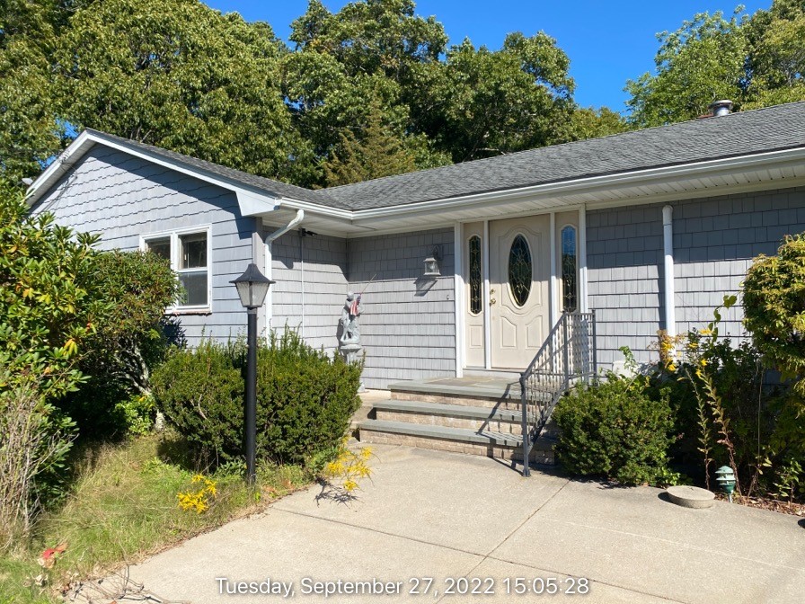 23 Bradford Road Westerly, RI 02808 - Photo 2 of 41