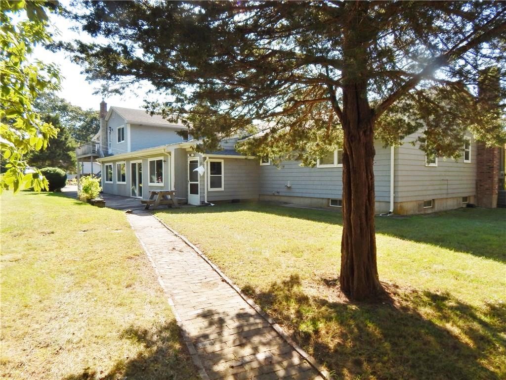 23 Bradford Road Westerly, RI 02808 - Photo 6 of 41