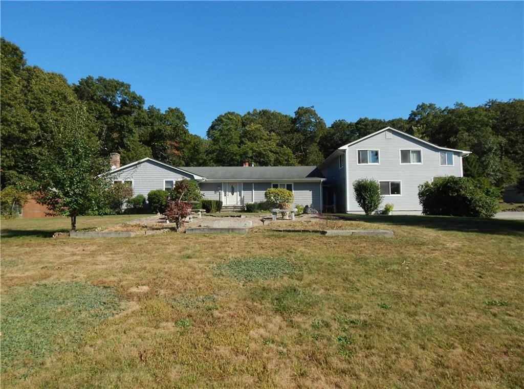 23 Bradford Road Westerly, RI 02808 - Photo 7 of 41