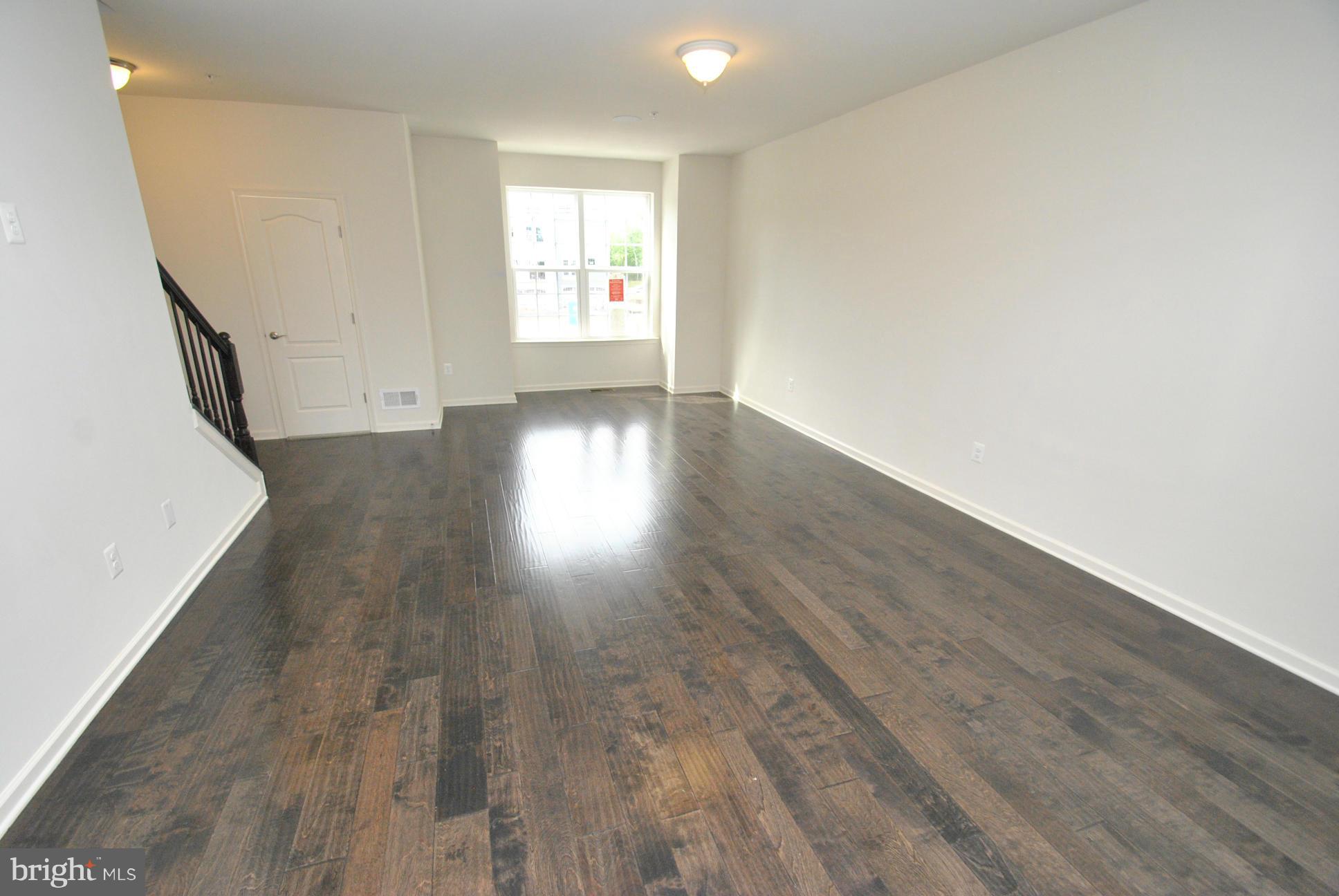 1006 Windlass Glen Road Middle River, MD 21220 - Photo 7 of 21 Living Room