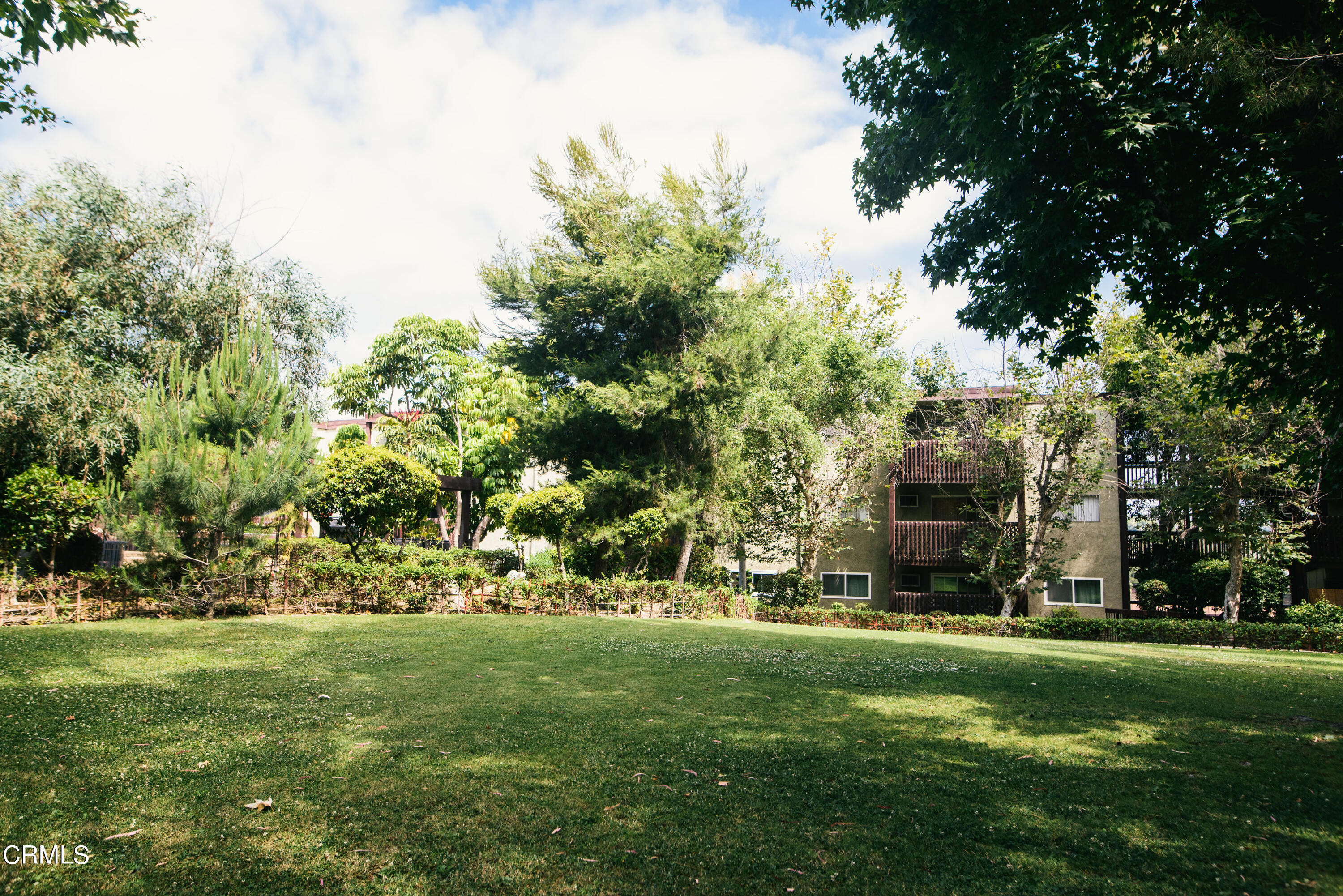 5850 Benner Street, Unit 306 Los Angeles, CA 90042 - Photo 20 of 29 a view of park