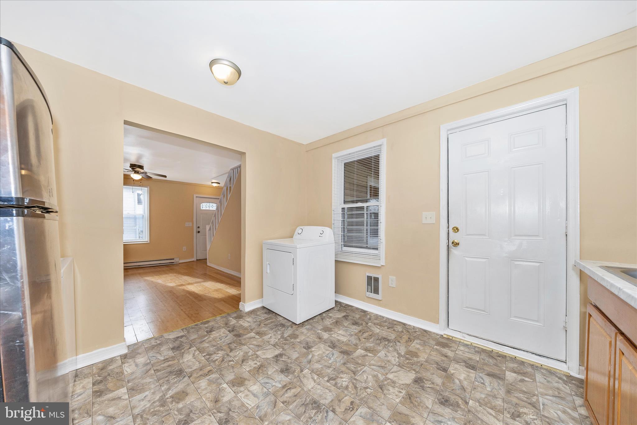 225 Alexander Street Hagerstown, MD 21740 - Photo 16 of 49 Kitchen