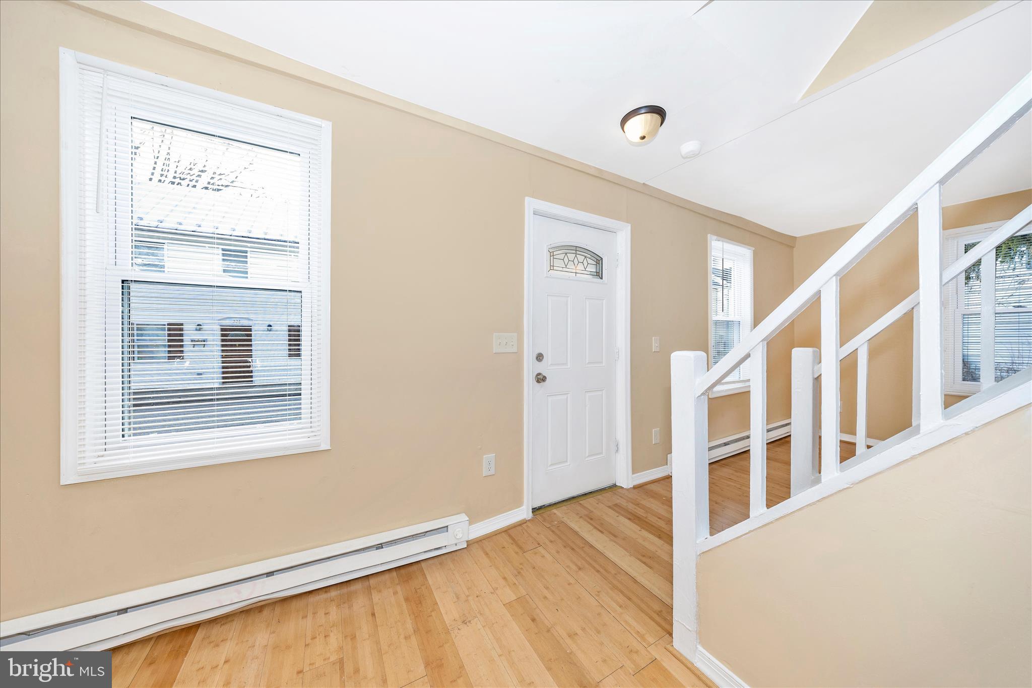 225 Alexander Street Hagerstown, MD 21740 - Photo 2 of 49 Entry