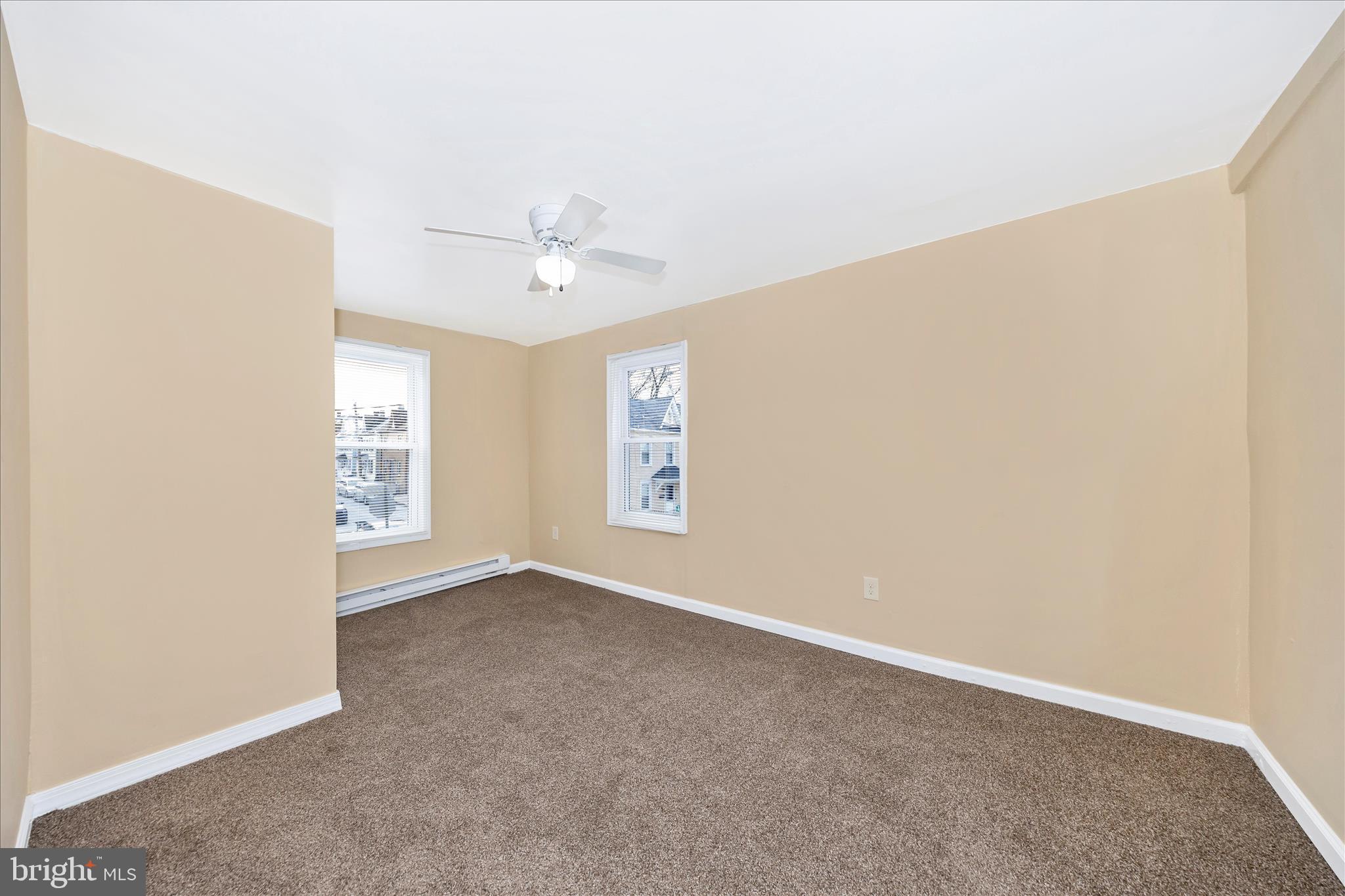 225 Alexander Street Hagerstown, MD 21740 - Photo 22 of 49 Bedroom 1