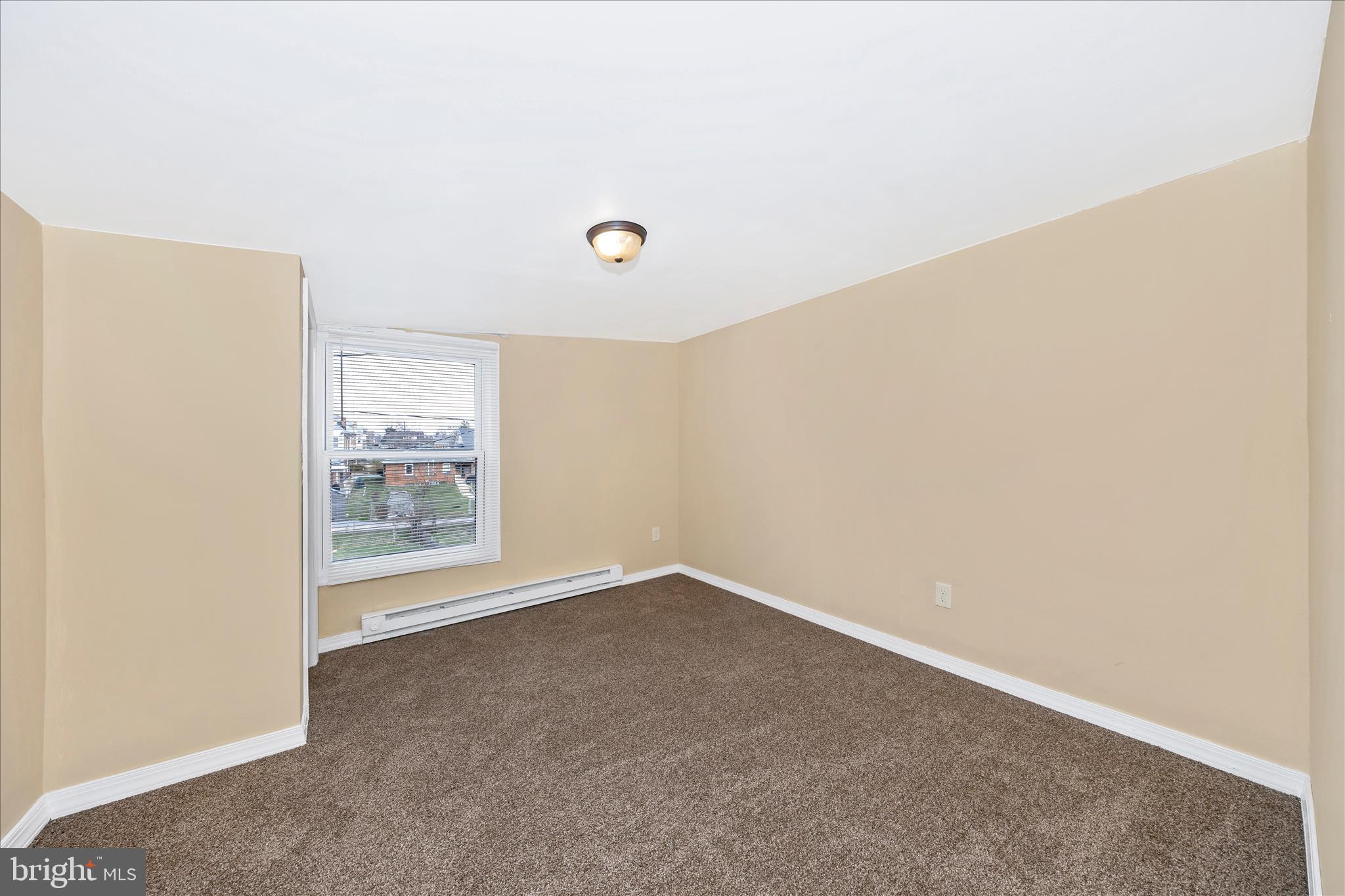 225 Alexander Street Hagerstown, MD 21740 - Photo 25 of 49 Bedroom 2