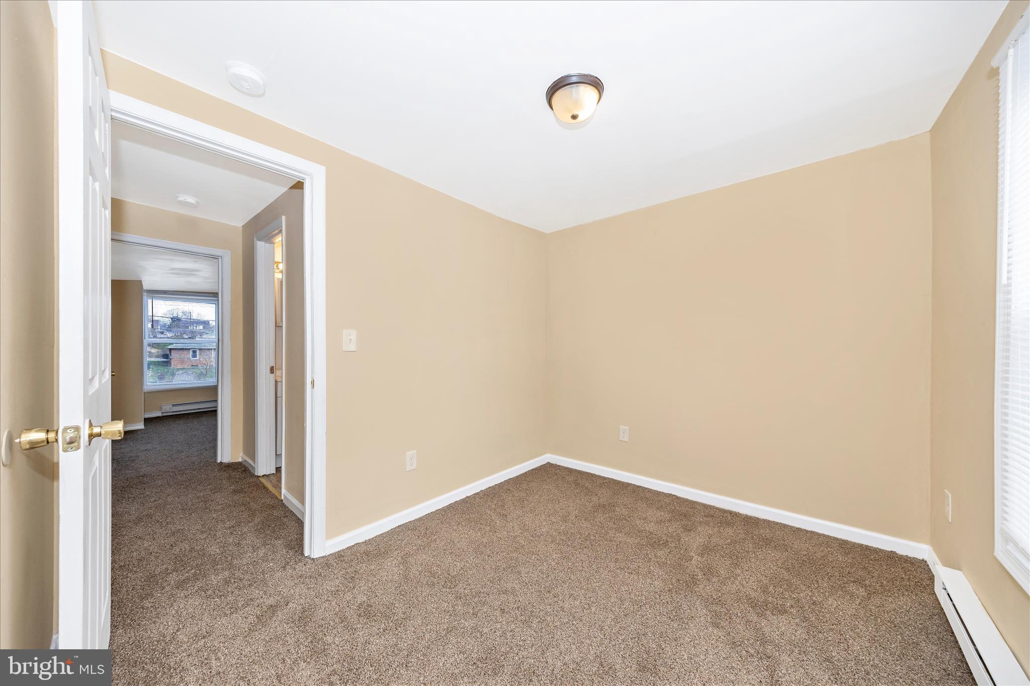 225 Alexander Street Hagerstown, MD 21740 - Photo 30 of 49 Bedroom 3