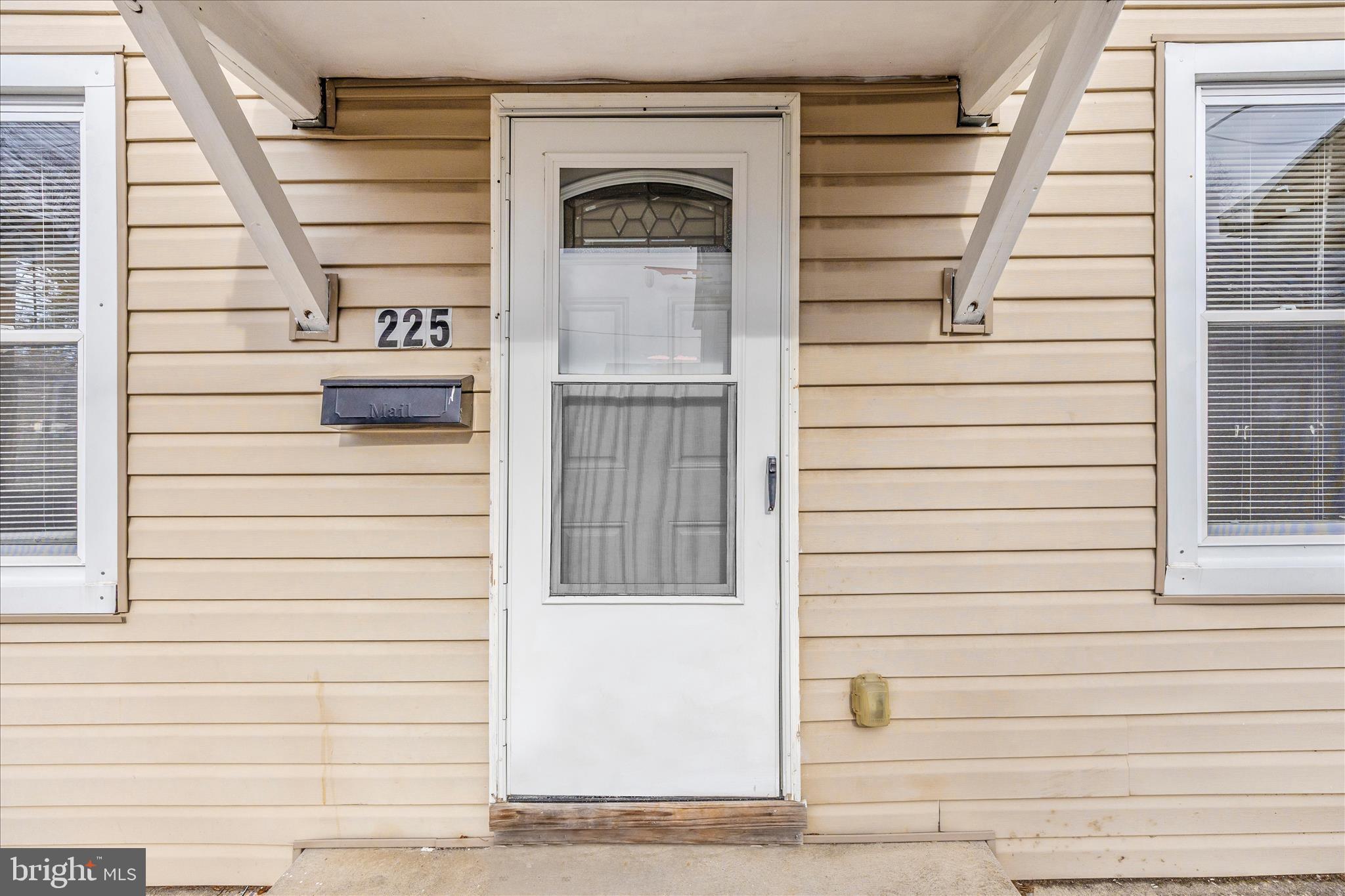 225 Alexander Street Hagerstown, MD 21740 - Photo 42 of 49 Front Door