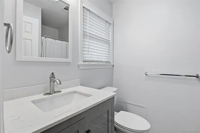 $1,395,000 | 6-8 Marion Avenue, Harrison, NY 10528