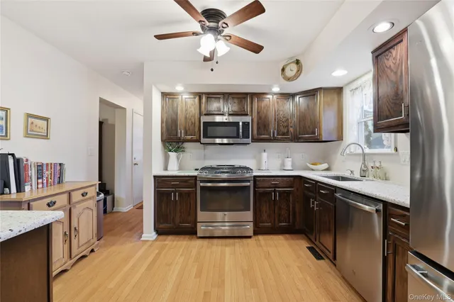 $1,395,000 | 6-8 Marion Avenue, Harrison, NY 10528