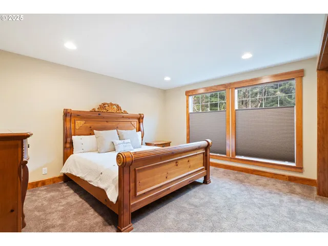 $629,500 | 303 South Marine Street, Rockaway Beach, OR 97136