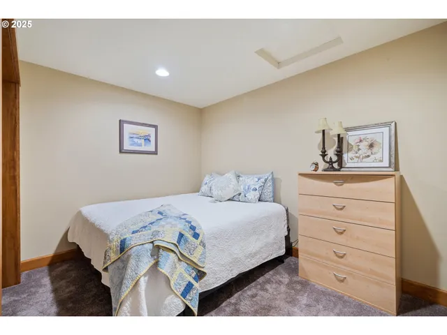 $629,500 | 303 South Marine Street, Rockaway Beach, OR 97136