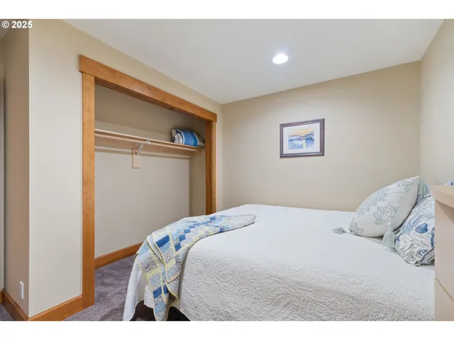 $629,500 | 303 South Marine Street, Rockaway Beach, OR 97136