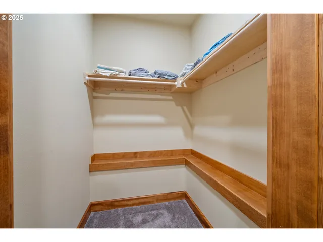 $629,500 | 303 South Marine Street, Rockaway Beach, OR 97136