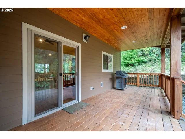 $629,500 | 303 South Marine Street, Rockaway Beach, OR 97136