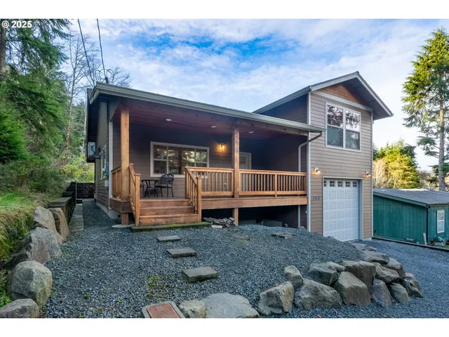 $629,500 | 303 South Marine Street, Rockaway Beach, OR 97136