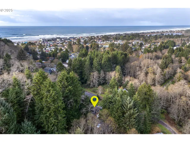 $629,500 | 303 South Marine Street, Rockaway Beach, OR 97136