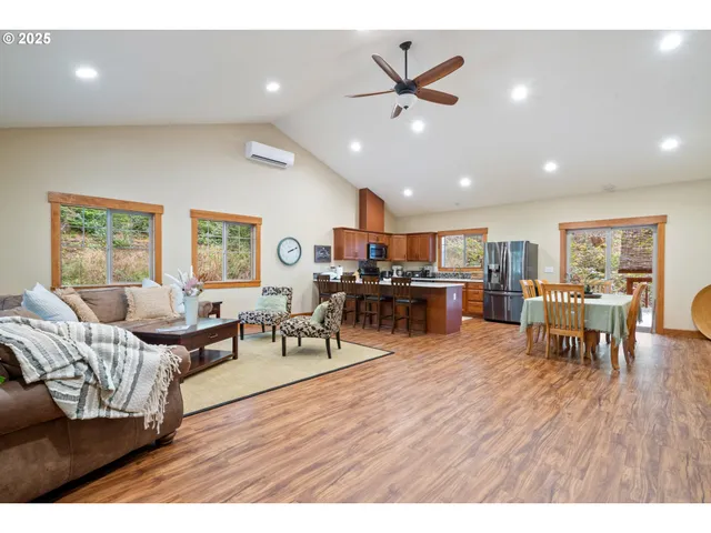 $629,500 | 303 South Marine Street, Rockaway Beach, OR 97136