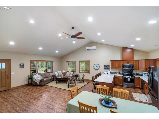 $629,500 | 303 South Marine Street, Rockaway Beach, OR 97136