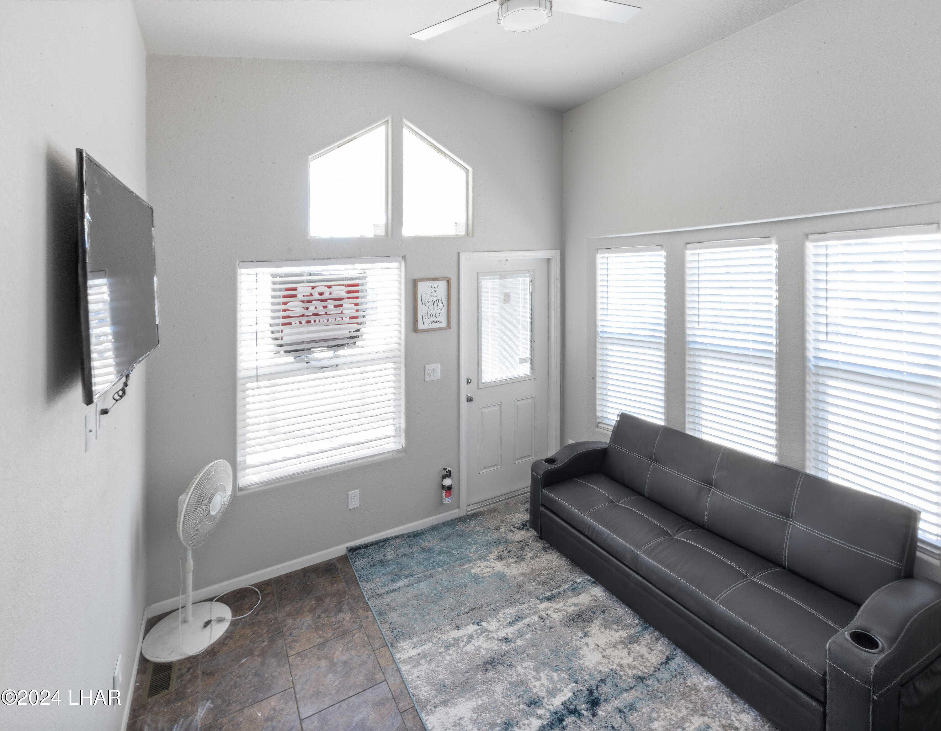 50238 Ehrenberg Road, Unit 76 Ehrenberg, AZ 85334 - Photo 6 of 17 IMG_9778