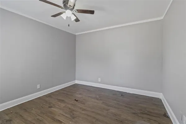 $1,575 | 308 West Lamm Street, Blue Ridge, TX 75424