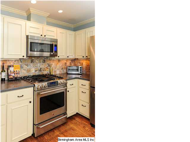 1608 Wellington View Road Birmingham, AL 35209 - Photo 20 of 32