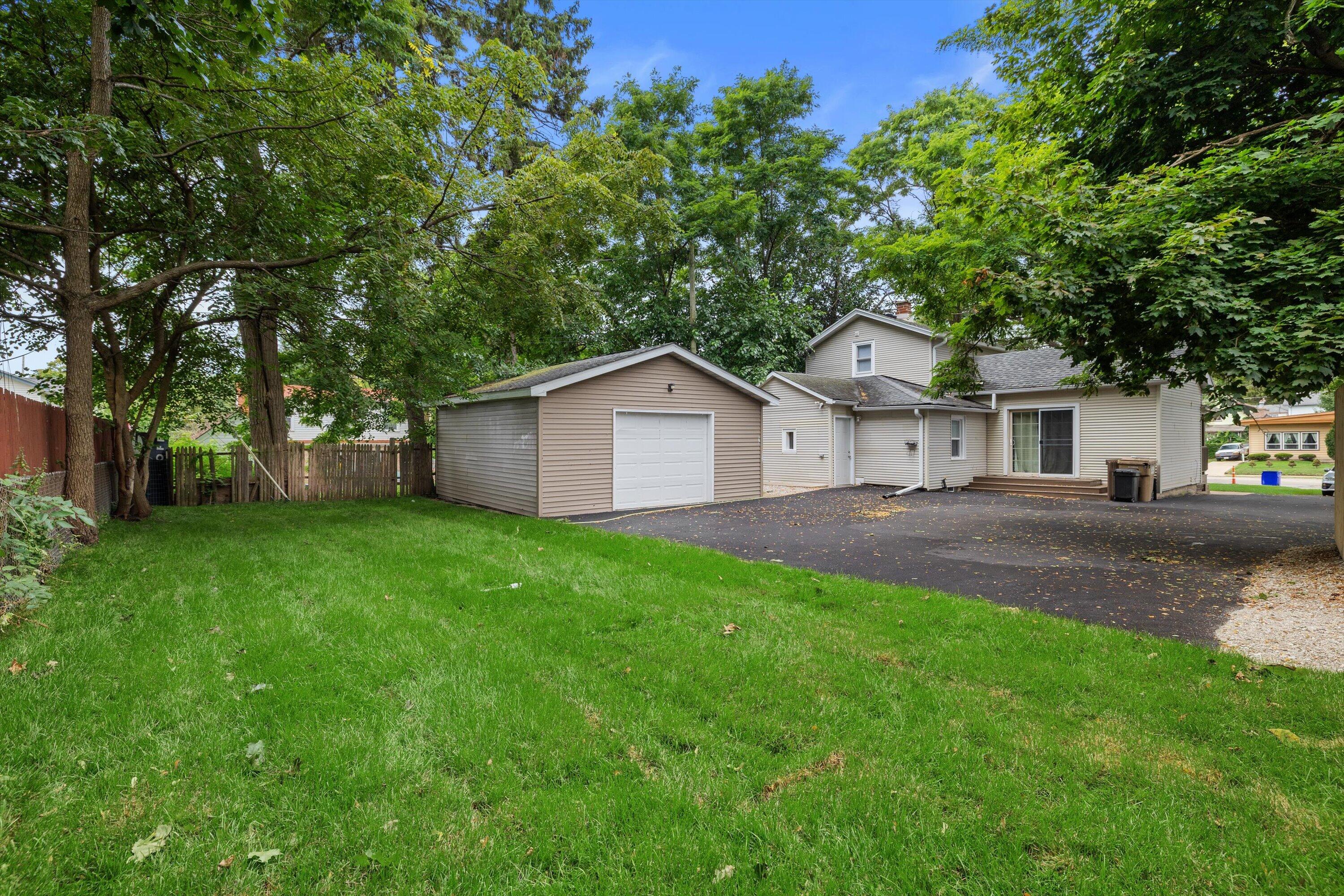6411 Sheridan Road Kenosha, WI 53143 - Photo 25 of 26 exterior