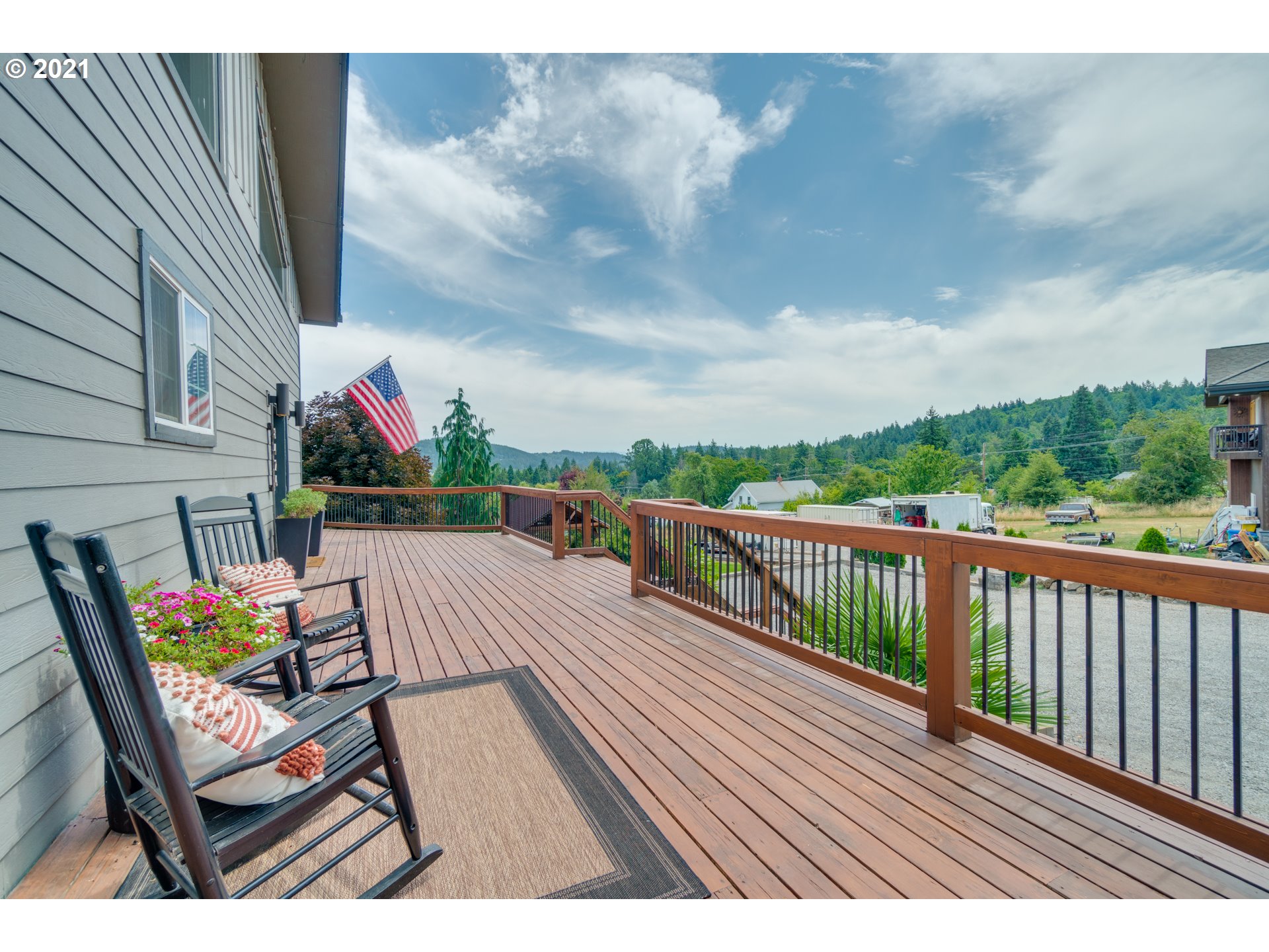 8426 Southeast Barbara Welch Road Portland, OR 97236 - Photo 3 of 32