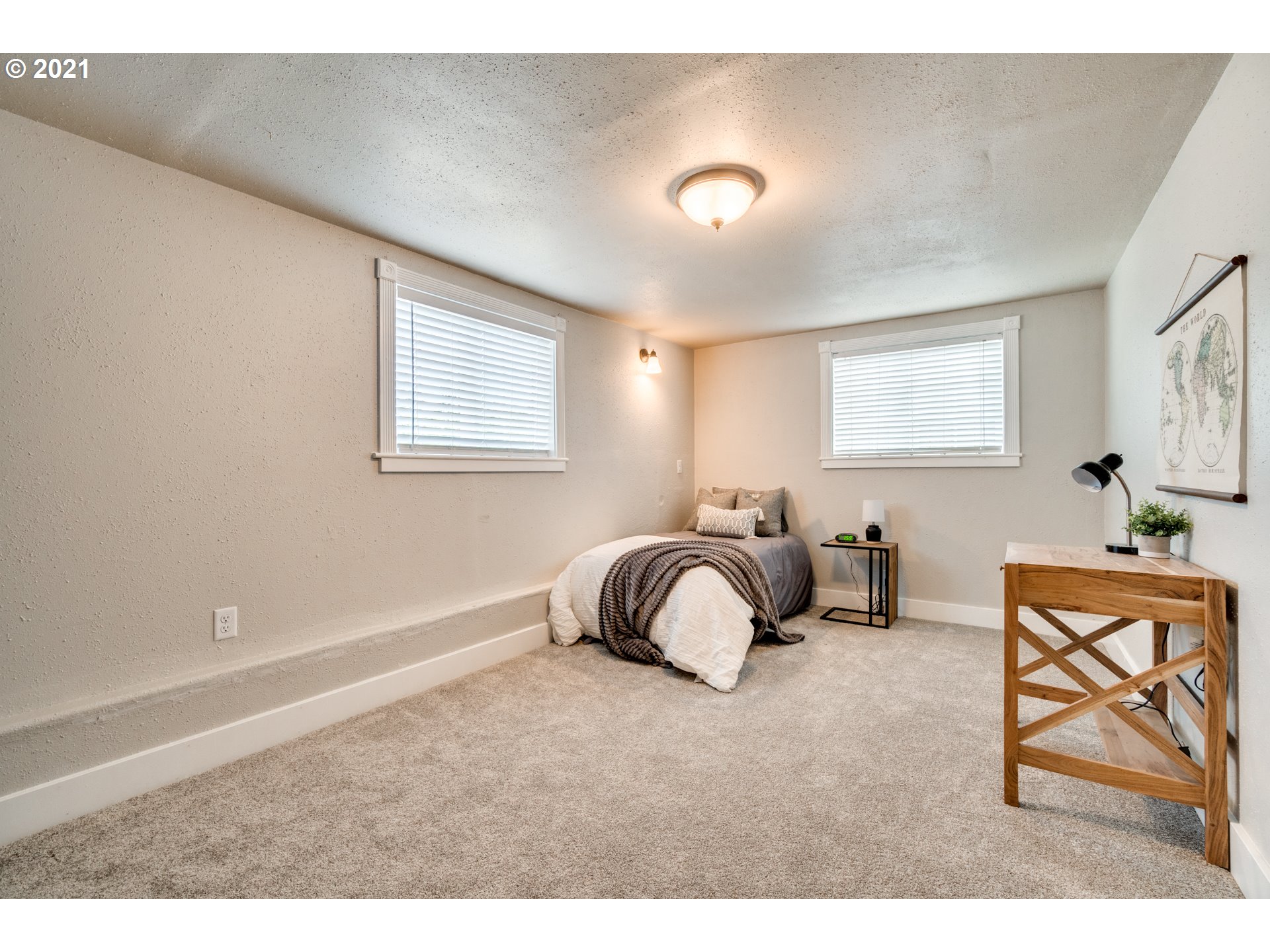 8426 Southeast Barbara Welch Road Portland, OR 97236 - Photo 30 of 32