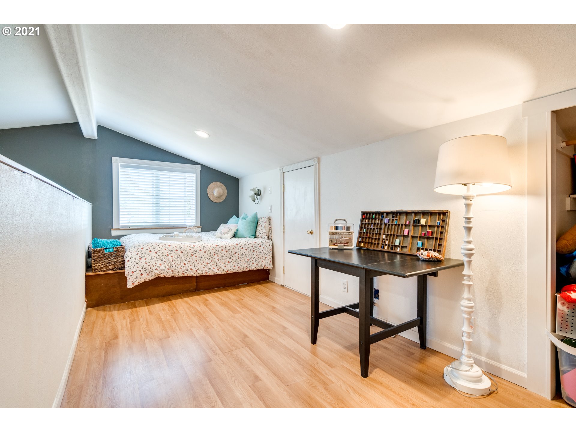 8426 Southeast Barbara Welch Road Portland, OR 97236 - Photo 32 of 32