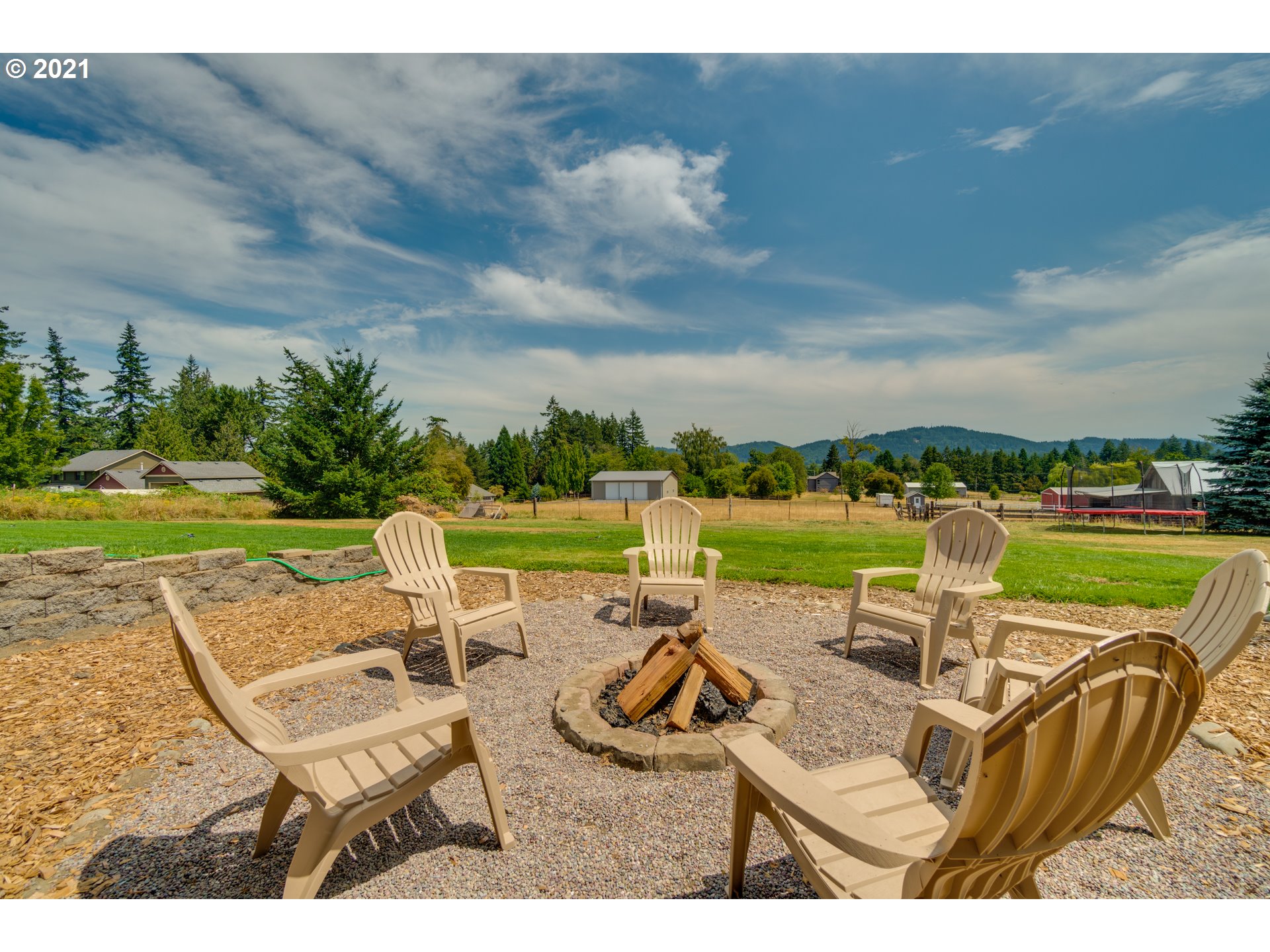 8426 Southeast Barbara Welch Road Portland, OR 97236 - Photo 9 of 32