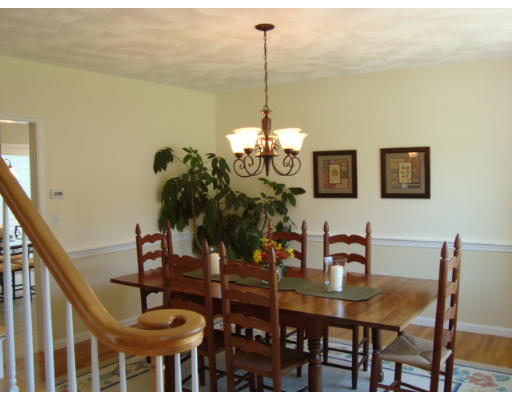 30 Chicory Road Westford, MA 01886 - Photo 3 of 26 Gallery Image 3