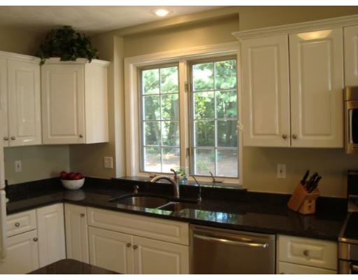 30 Chicory Road Westford, MA 01886 - Photo 8 of 26 Gallery Image 8