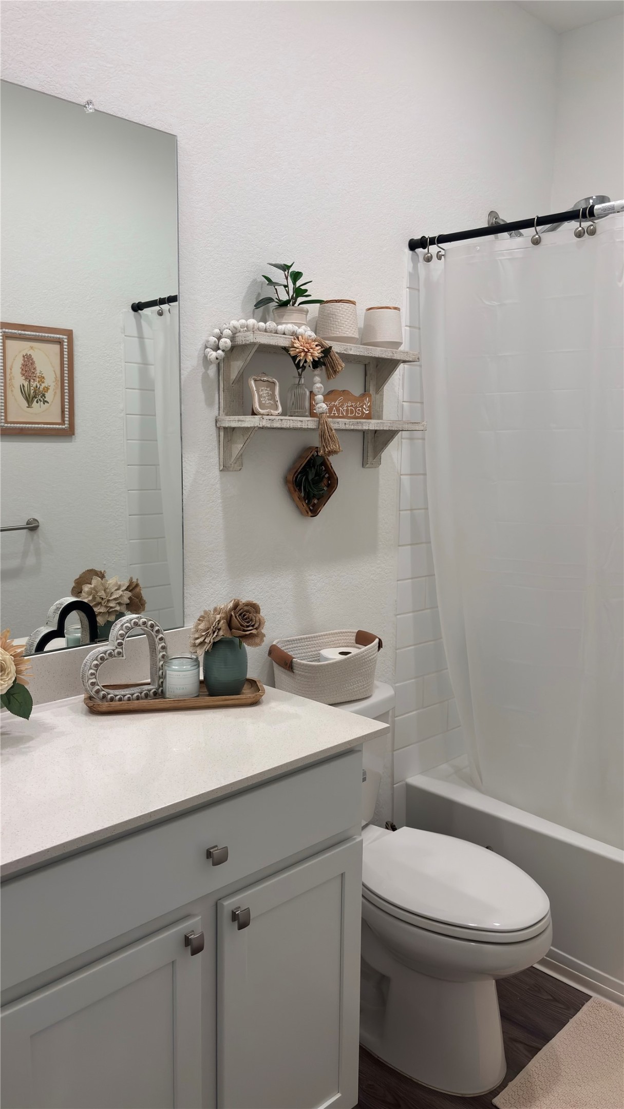 4314 Liberty Ranch Way Baytown, TX 77521 - Photo 31 of 34 Second Bathroom