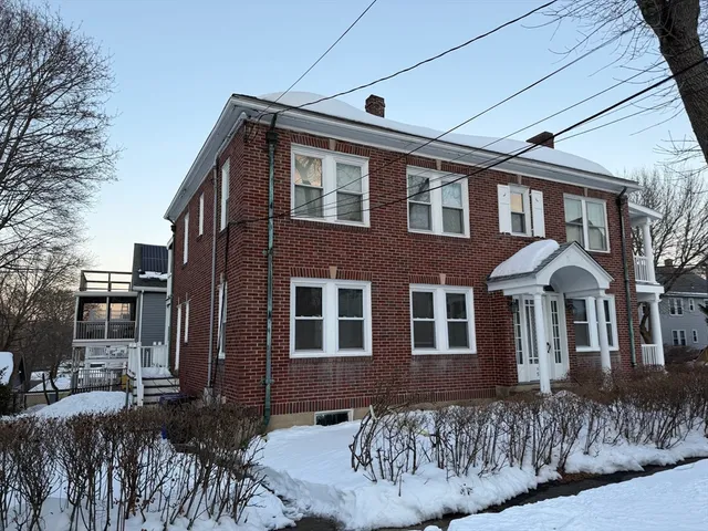 $2,500 | 51 Moulton Road, Unit 1, Arlington, MA 02476