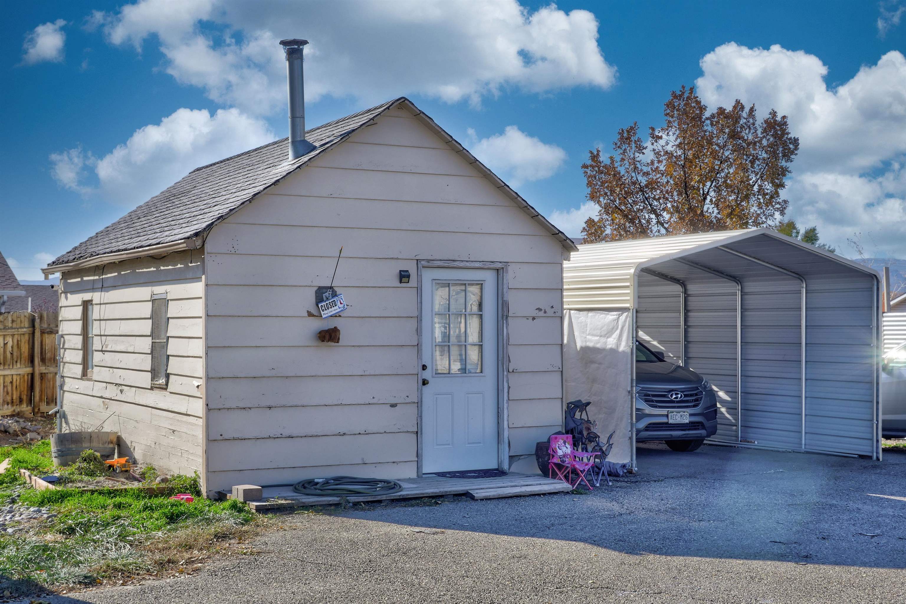 413 31 Road Grand Junction, CO 81504 - Photo 8 of 10 a front view of a house with garden
