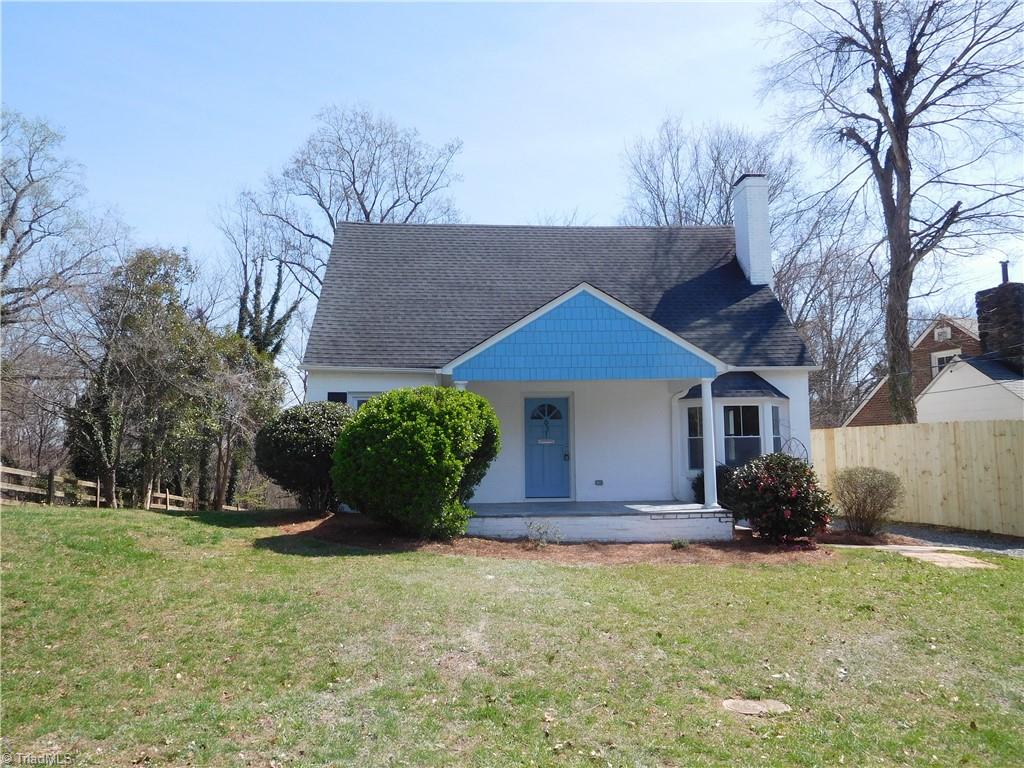 WELCOME HOME! 3BR/2.5BA SUPER CUTE CAPE COD! COVERED FRONT PORCH PERFECT FOR ROCKING CHAIRS, PRIVACY FENCE DOWN DRIVEWAY AND RELAXING BACK DECK.