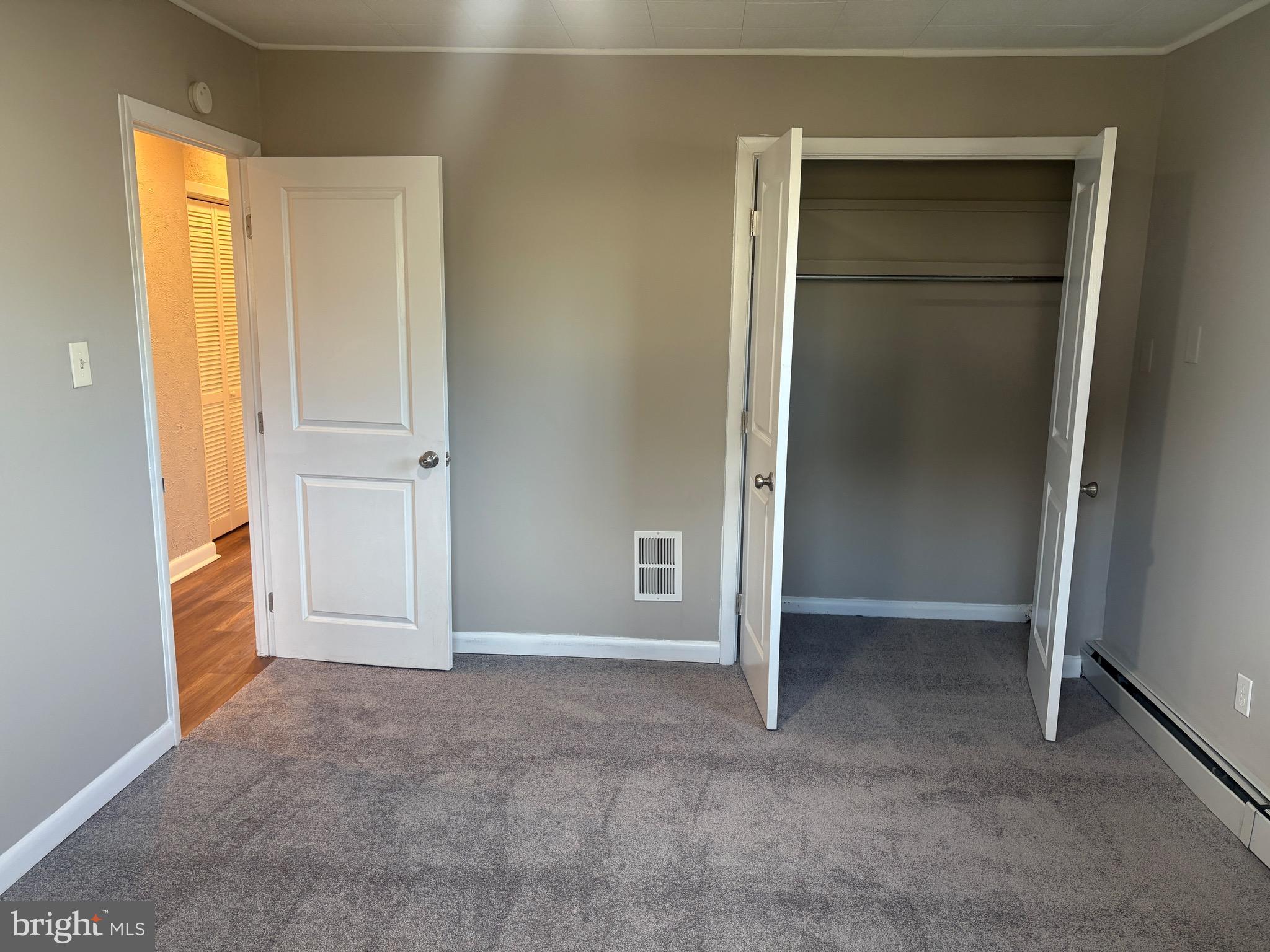 932 Rozel Avenue Southampton, PA 18966 - Photo 23 of 32 a view of an empty room with closet and a window
