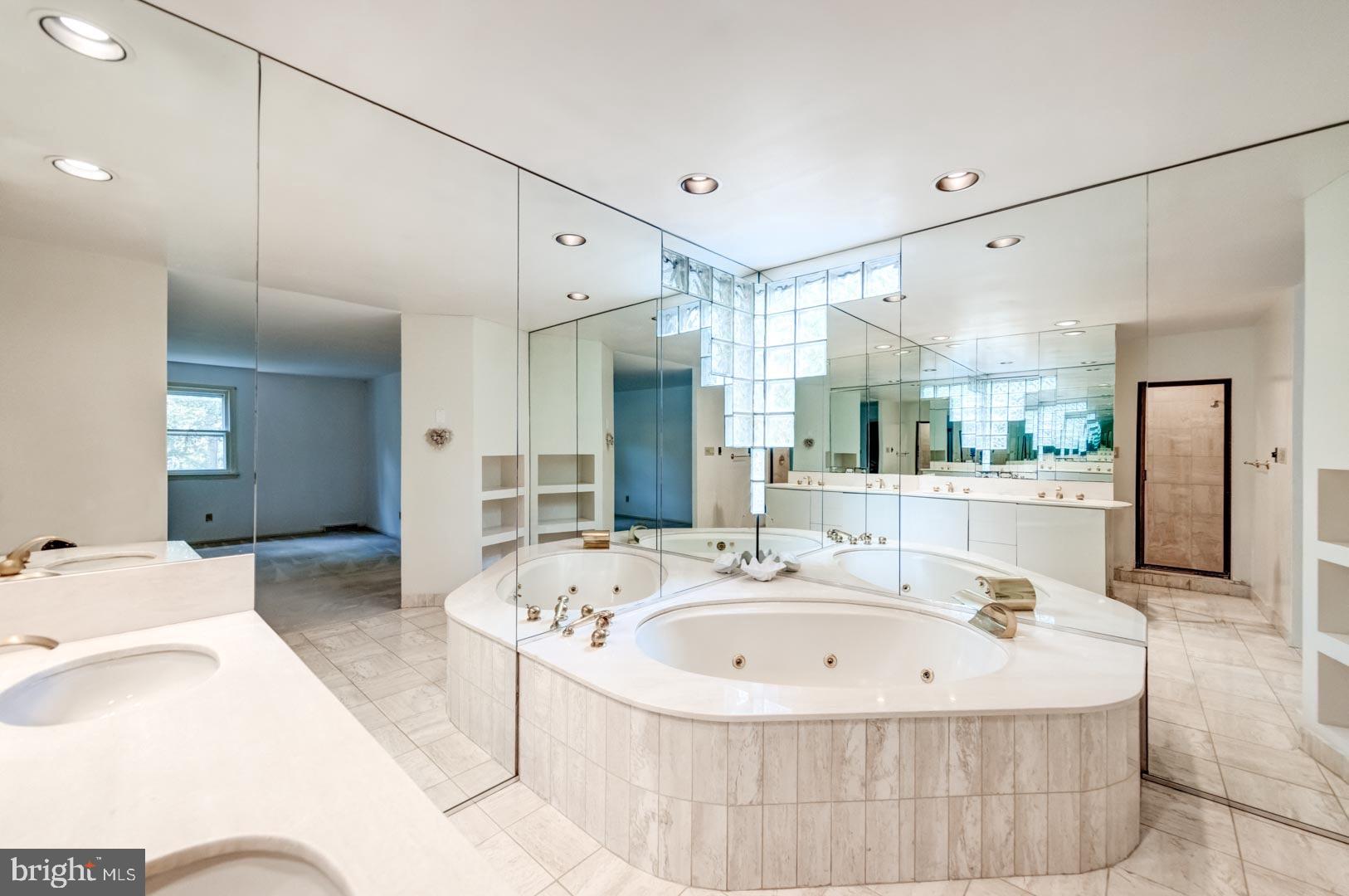 3216 Sawmill Road Newtown Square, PA 19073 - Photo 21 of 28 Primary Bathroom