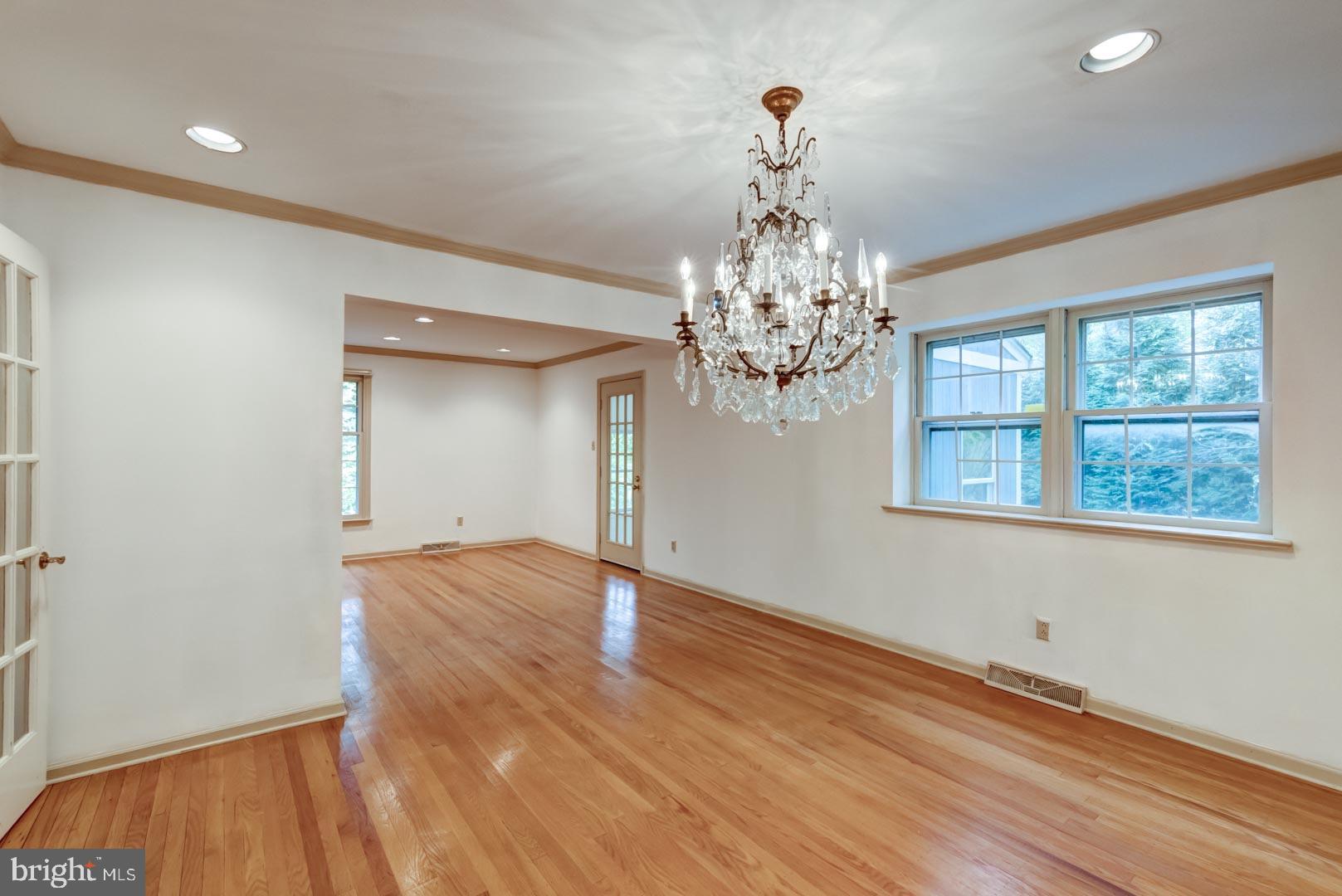 3216 Sawmill Road Newtown Square, PA 19073 - Photo 10 of 28 Dining Room