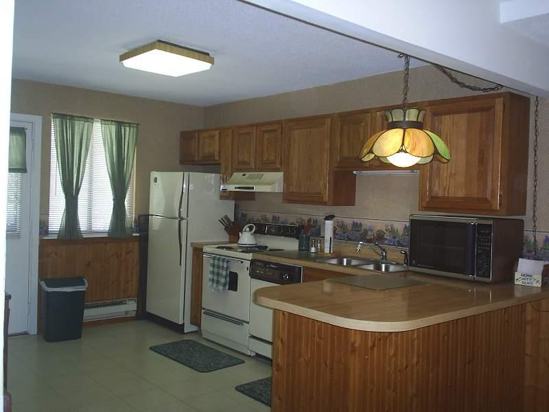 8 Ridge Drive Tannersville, PA 18372 - Photo 3 of 11 KIT