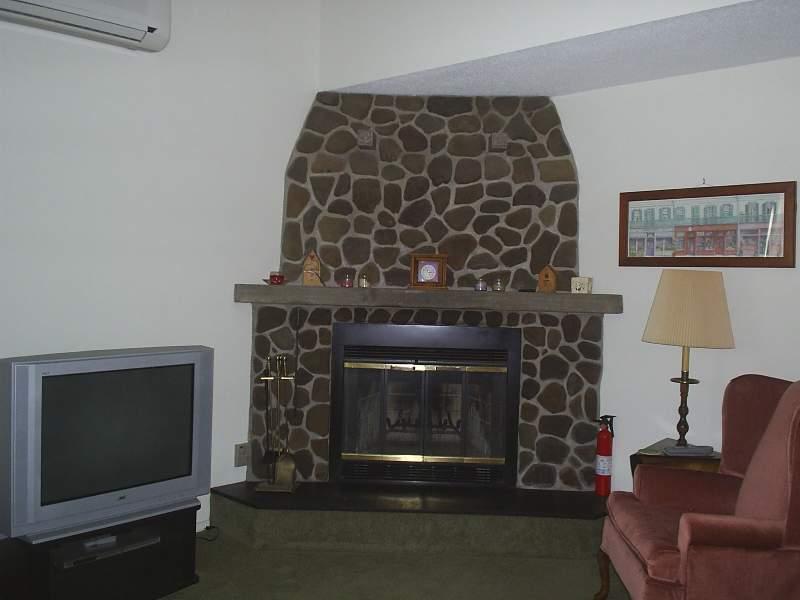 8 Ridge Drive Tannersville, PA 18372 - Photo 6 of 11 FP